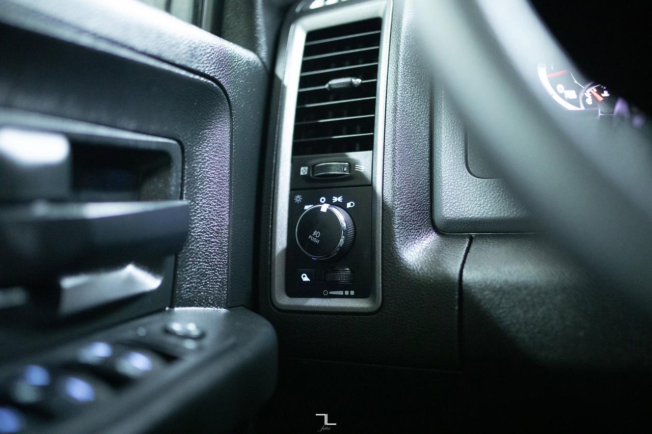 2019 Ram 1500 Classic 4x4 Crew Cab Express BCam Red Deer AB