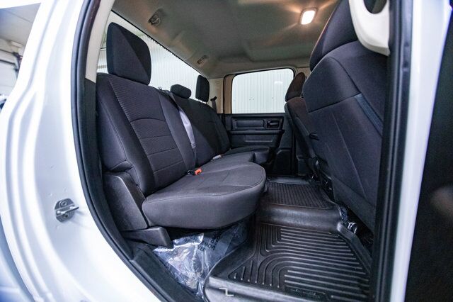 2019 Ram 1500 Classic 4x4 Crew Cab Express BCam Red Deer AB