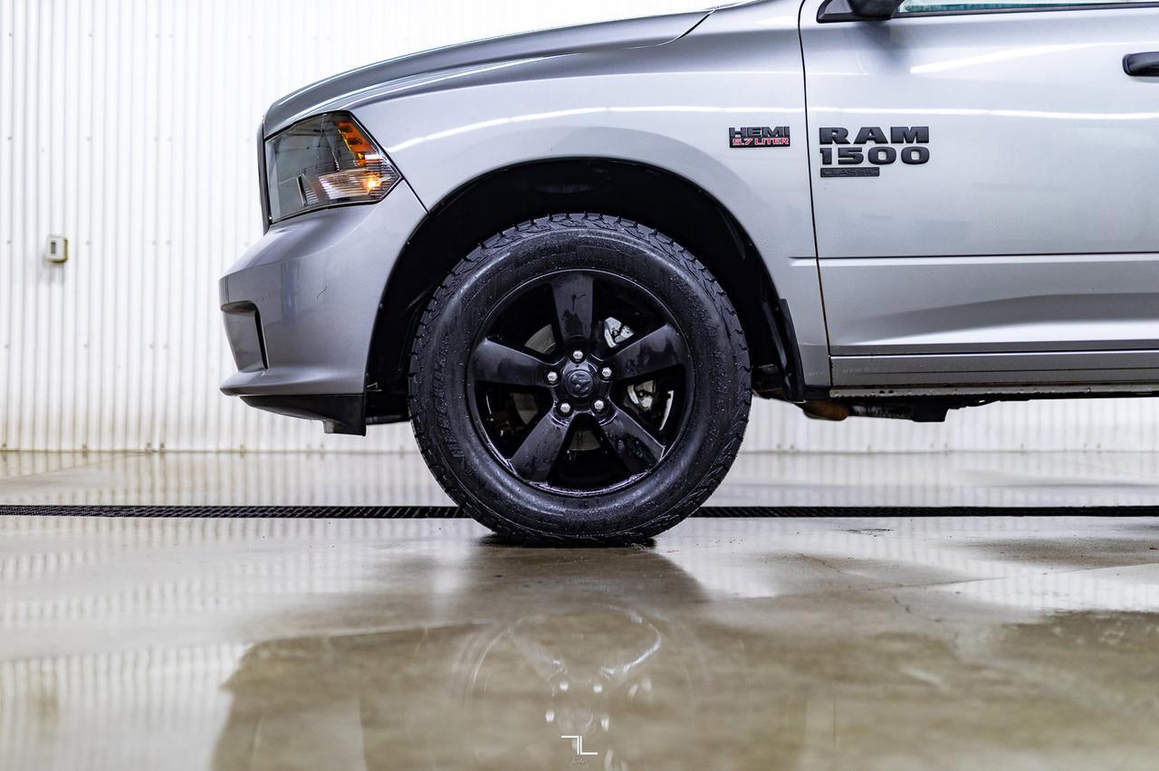 2019 Ram 1500 Classic 4x4 Crew Cab Express BCam Red Deer AB