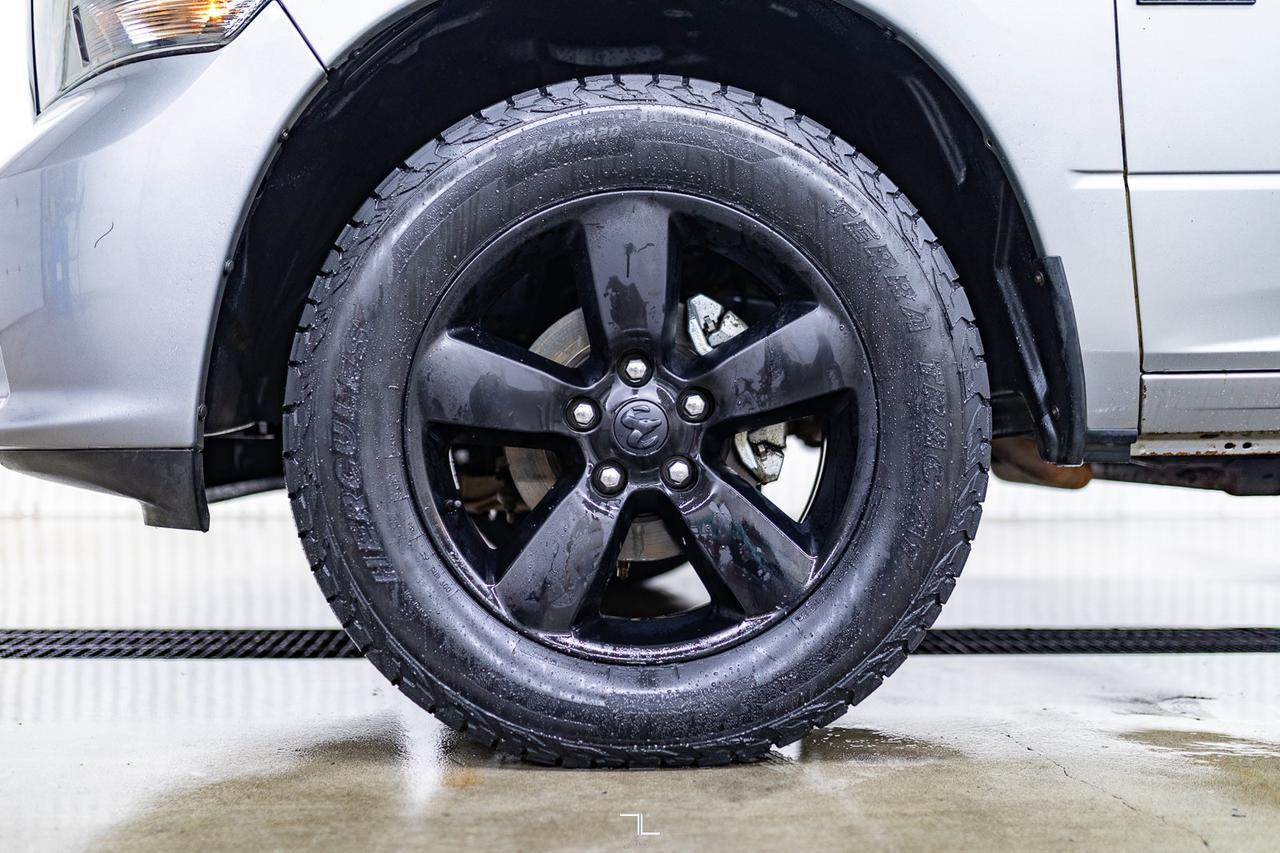 2019 Ram 1500 Classic 4x4 Crew Cab Express BCam Red Deer AB