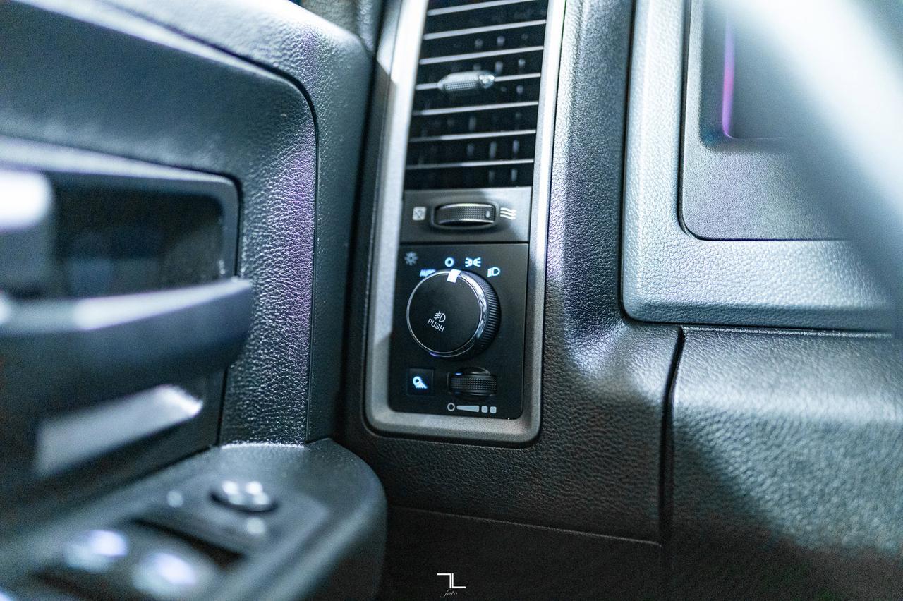 2019 Ram 1500 Classic 4x4 Crew Cab Express BCam Red Deer AB