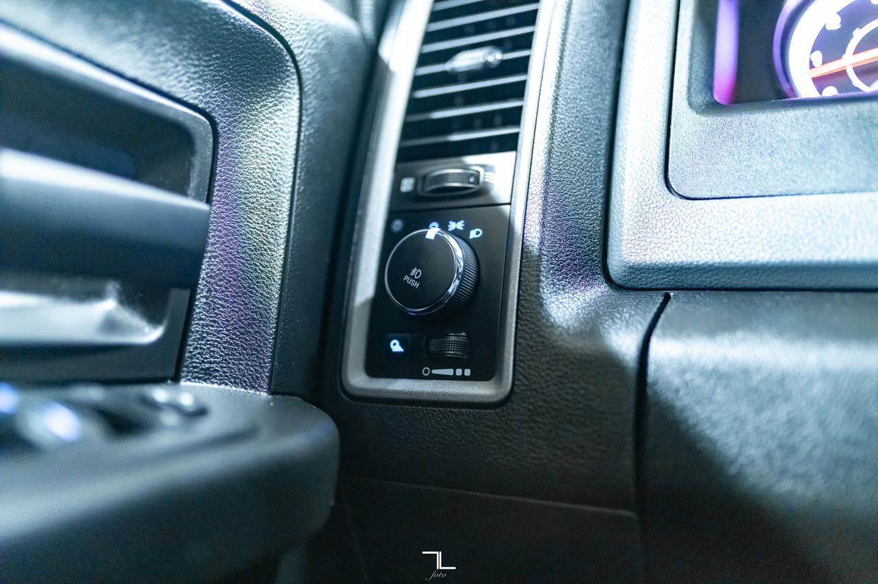 2019 Ram 1500 Classic 4x4 Crew Cab Express BCam Red Deer AB