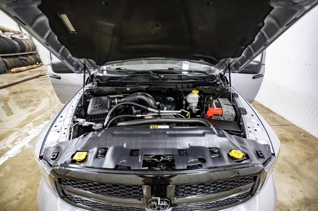 2019 Ram 1500 Classic 4x4 Crew Cab Express Night BCam Red Deer AB