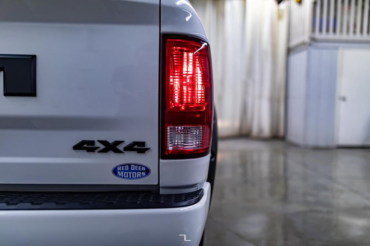 2019 Ram 1500 Classic 4x4 Crew Cab Express Night BCam Red Deer AB