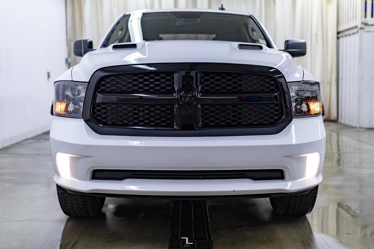 2019 Ram 1500 Classic 4x4 Crew Cab Express Night BCam Red Deer AB