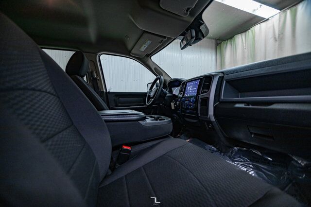 2019 Ram 1500 Classic 4x4 Crew Cab Express Night BCam Red Deer AB