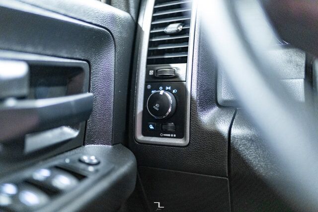 2019 Ram 1500 Classic 4x4 Crew Cab Express Night BCam Red Deer AB