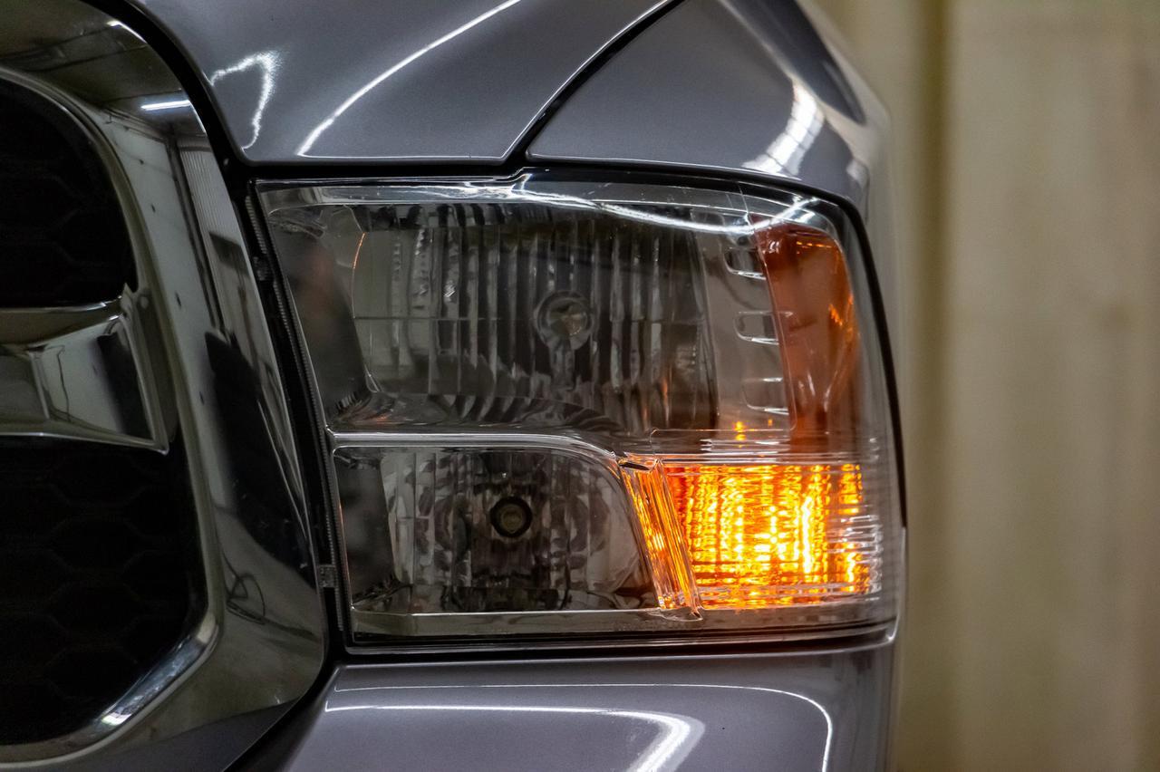 2019 Ram 1500 Classic 4x4 Crew Cab SLT EcoDiesel BCam Red Deer AB