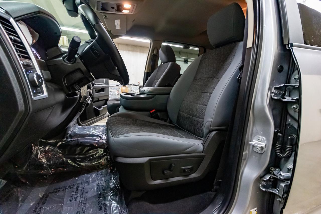 2019 Ram 1500 Classic 4x4 Crew Cab SLT EcoDiesel BCam Red Deer AB