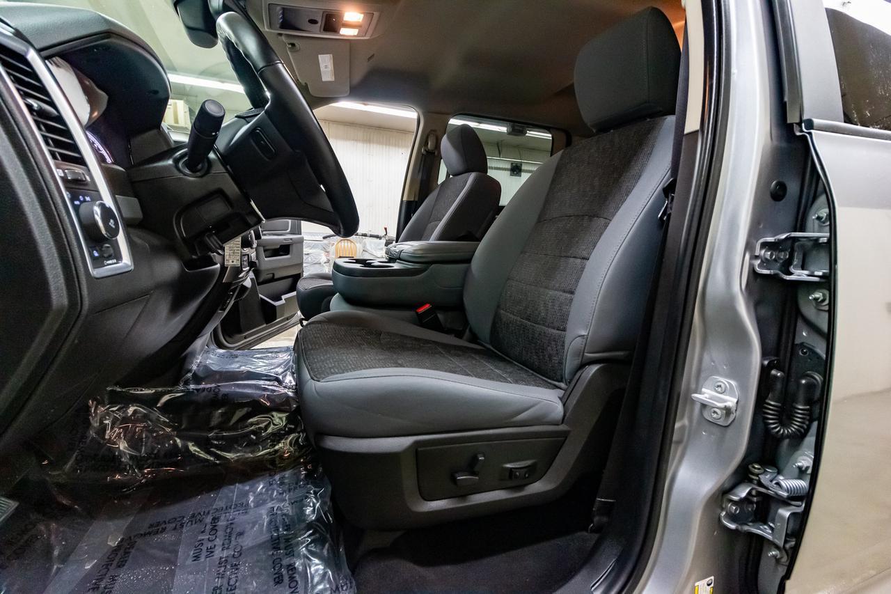 2019 Ram 1500 Classic 4x4 Crew Cab SLT EcoDiesel BCam Red Deer AB