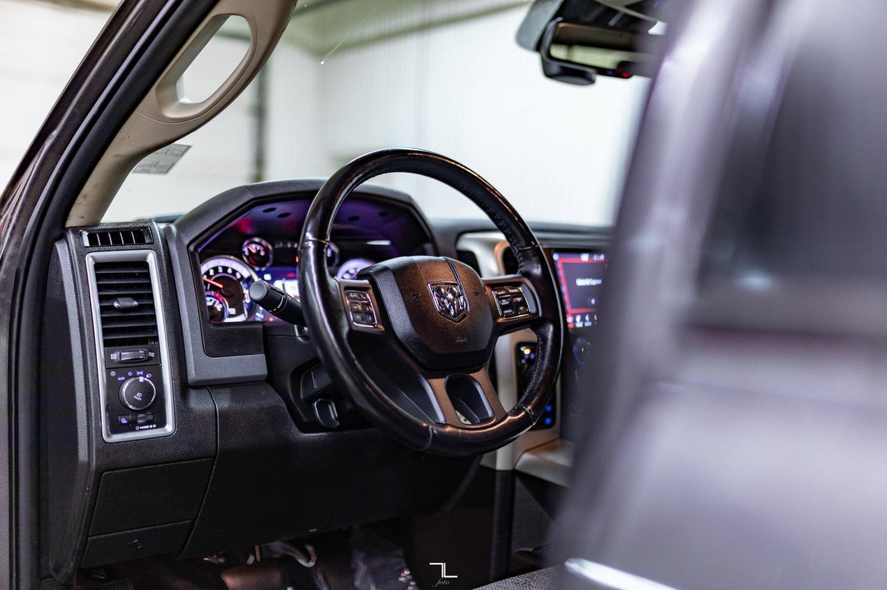 2019 Ram 1500 Classic 4x4 Crew Cab SLT EcoDiesel Roof BCam Red Deer AB