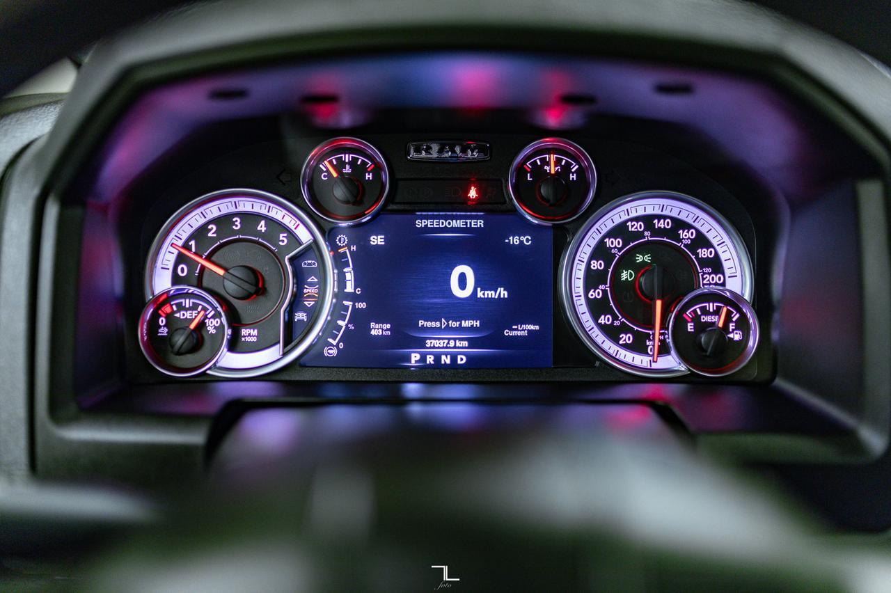 2019 Ram 1500 Classic 4x4 Crew Cab SLT EcoDiesel Roof BCam Red Deer AB