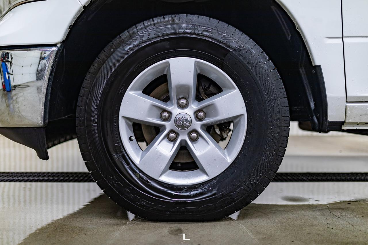 2019 Ram 1500 Classic 4x4 Crew Cab Tradesman Service Cap Red Deer AB