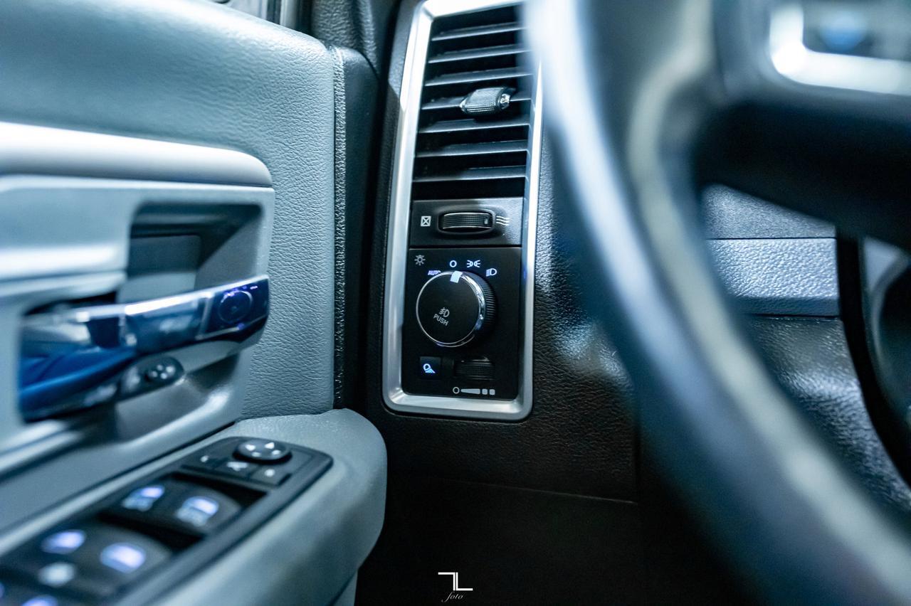 2019 Ram 1500 Classic 4x4 Crew Cab Warlock Roof BCam Red Deer AB