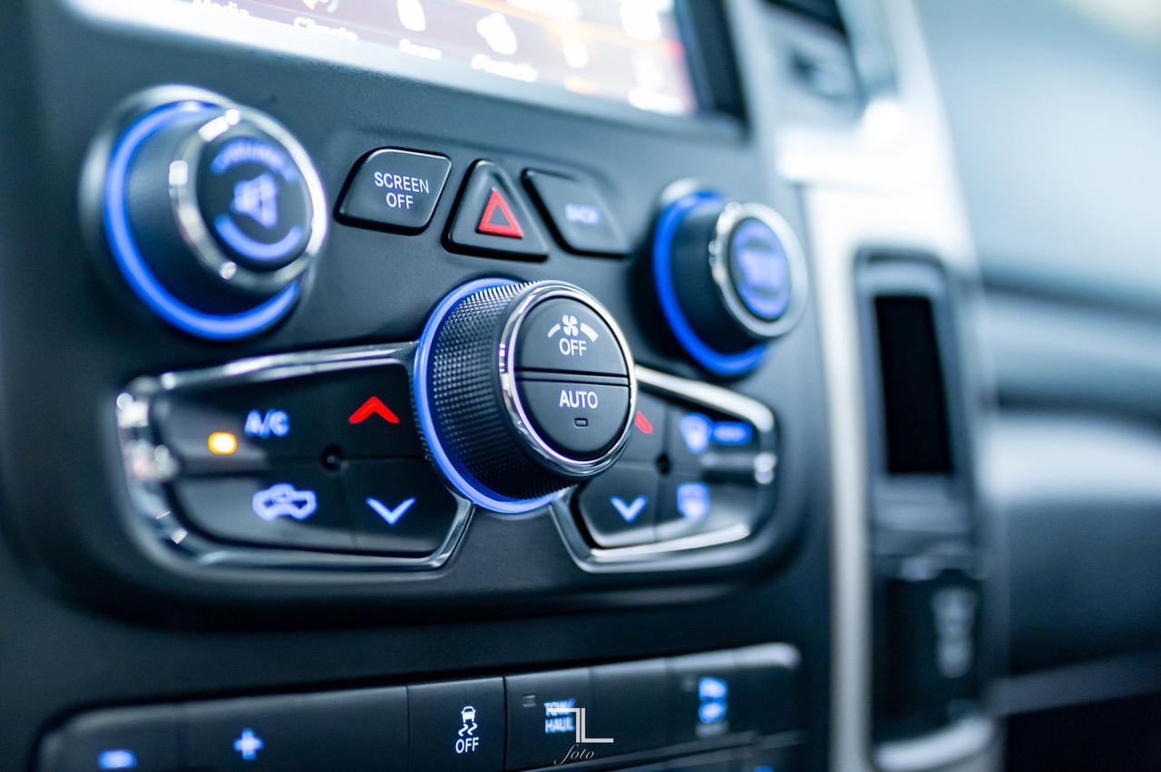 2019 Ram 1500 Classic 4x4 Crew Cab Warlock Roof Nav BCam Red Deer AB