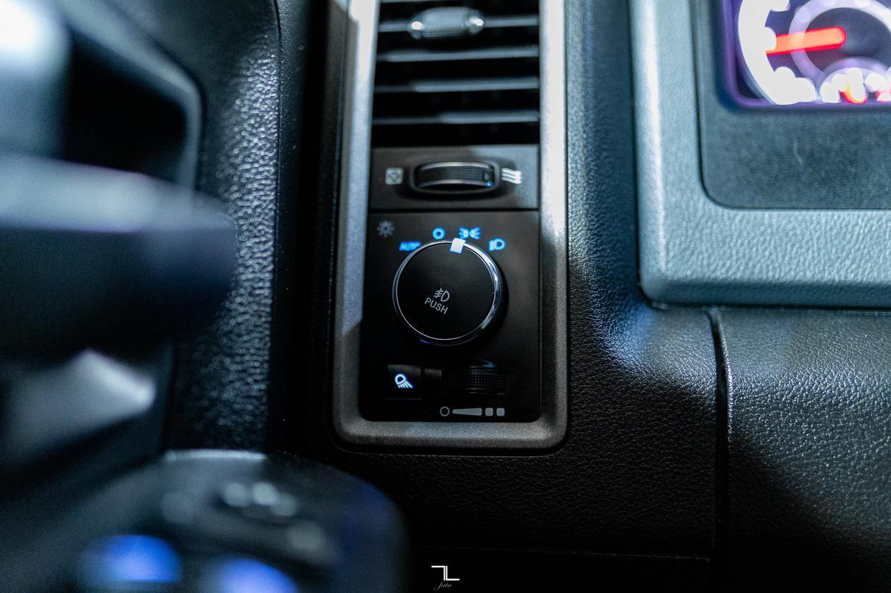 2019 Ram 1500 Classic 4x4 Quad Cab SXT Plus BCam Red Deer AB