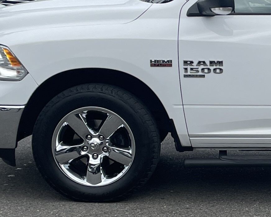 2019 Ram 1500 Classic Crew Cab Big Horn Pickup 4D 6 1/3 ft