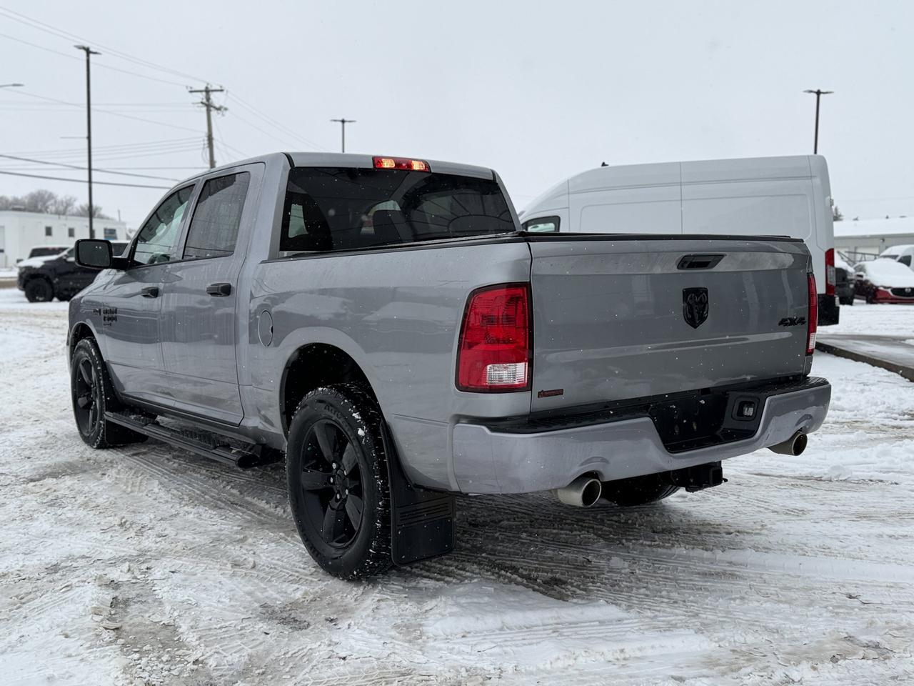 2019 Ram 1500 Classic Express Blackout Crew Cab 4x4 | HEMI V8 | Front Bench | Heated Seats | Backup Camera Redwater AB