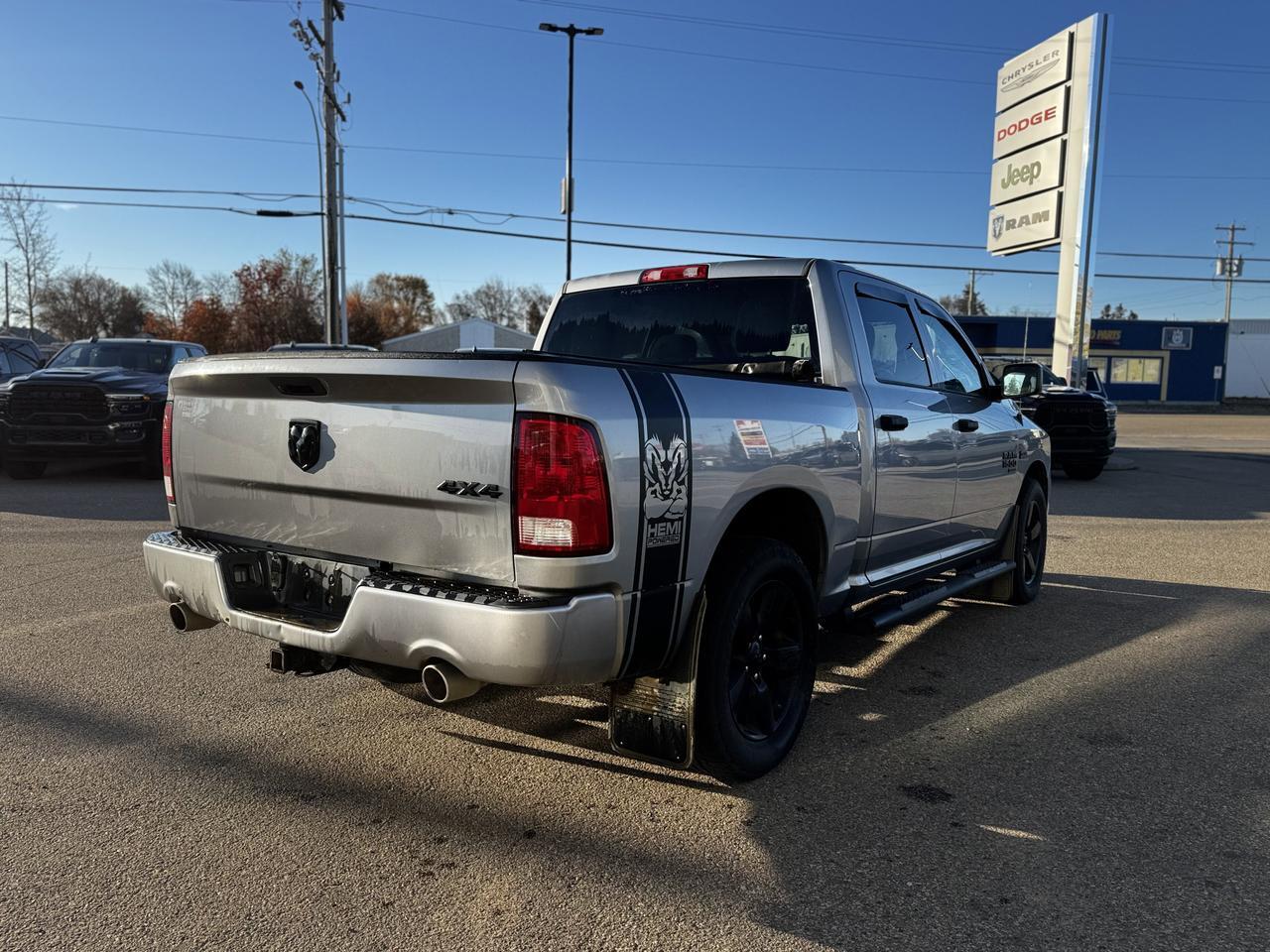 2019 Ram 1500 Classic Express Blackout Crew Cab 4x4 | HEMI V8 | Front Bench | Heated Seats | Backup Camera Redwater AB