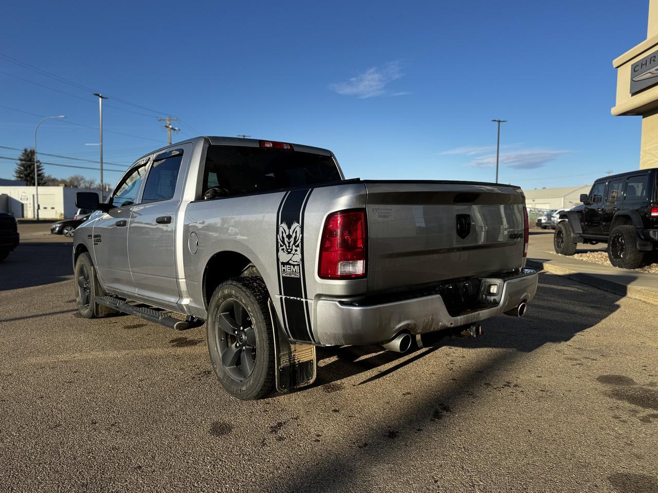 2019 Ram 1500 Classic Express Blackout Crew Cab 4x4 | HEMI V8 | Front Bench | Heated Seats | Backup Camera Redwater AB
