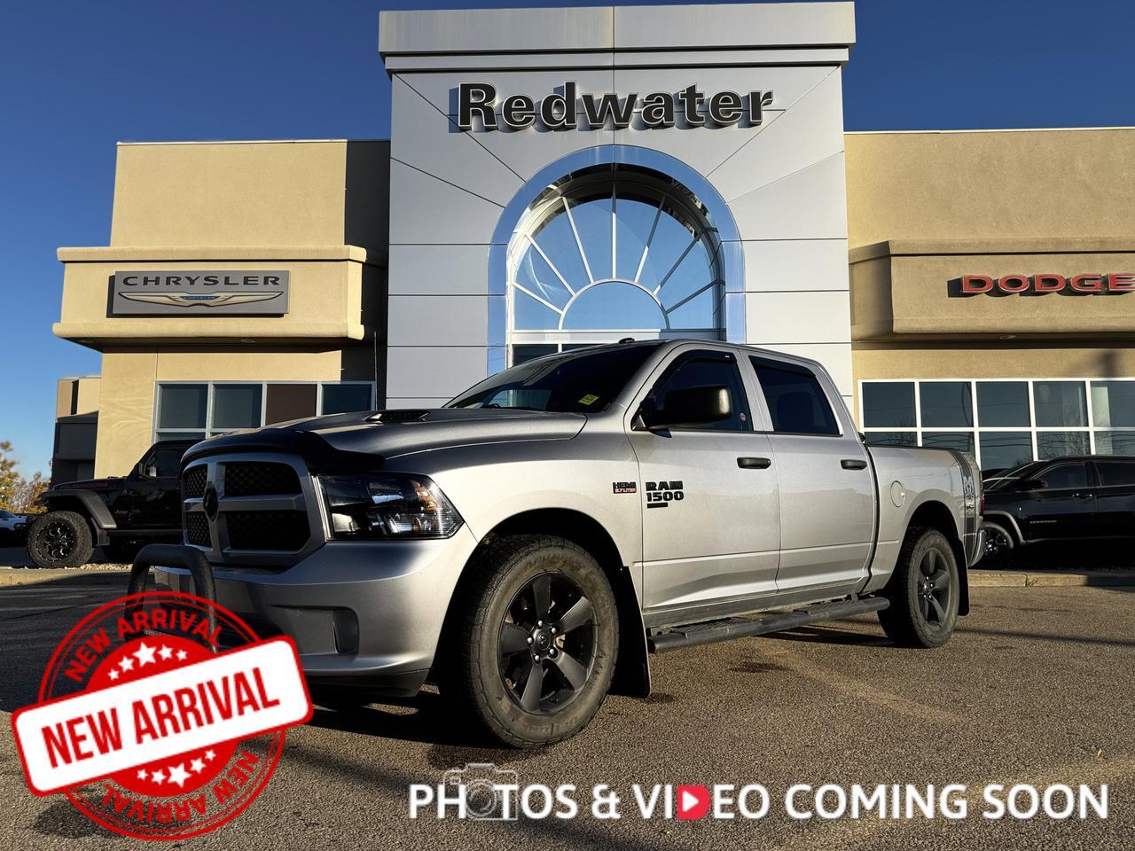 2019 Ram 1500 Classic Express Blackout Crew Cab 4x4 | HEMI V8 | Front Bench | Heated Seats | Backup Camera