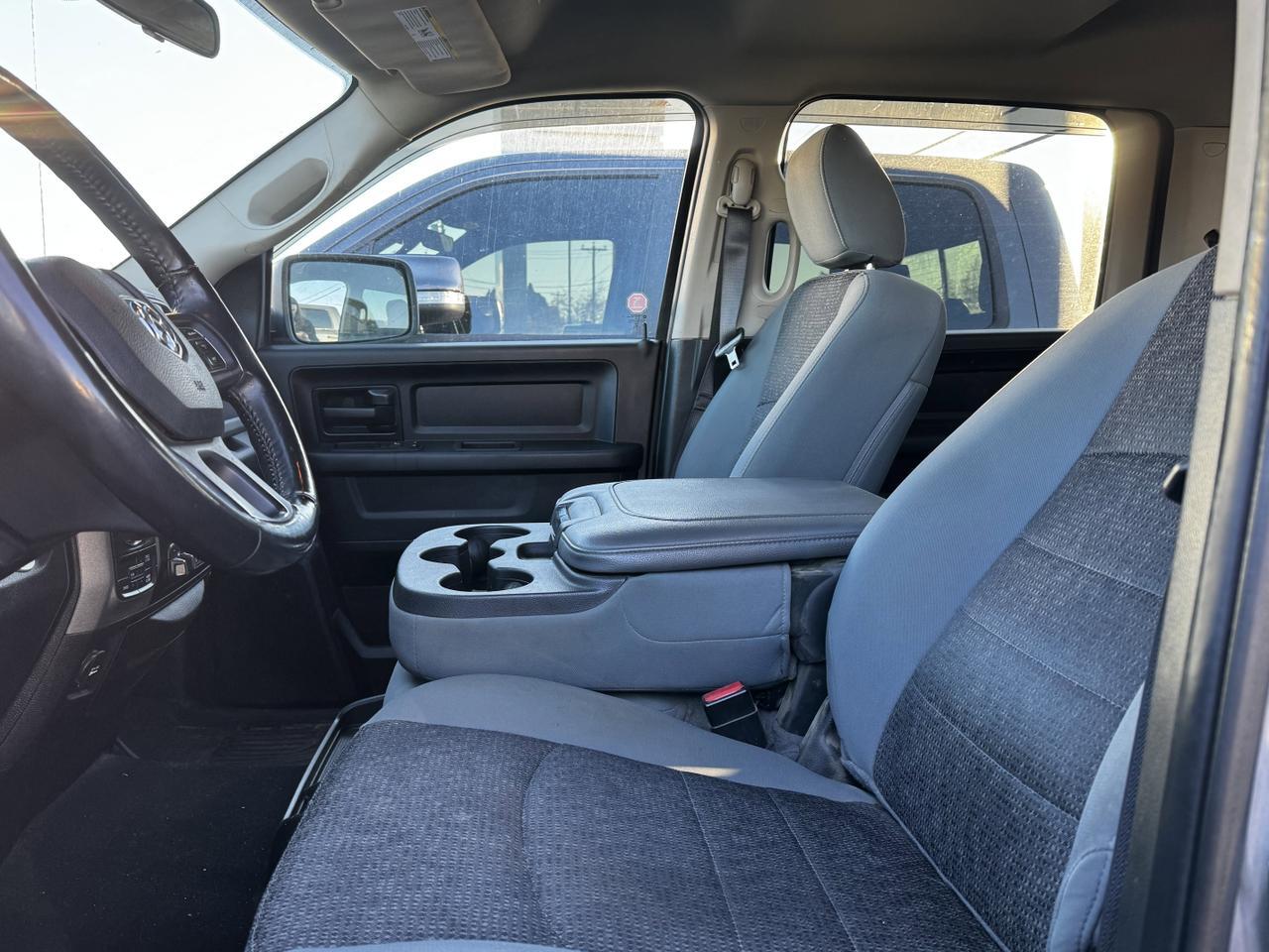 2019 Ram 1500 Classic Express Blackout Crew Cab 4x4 | HEMI V8 | Front Bench | Heated Seats | Backup Camera Redwater AB
