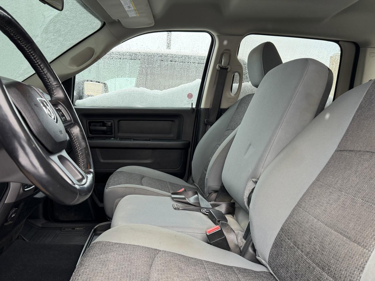 2019 Ram 1500 Classic Express Blackout Crew Cab 4x4 | HEMI V8 | Front Bench | Heated Seats | Backup Camera Redwater AB