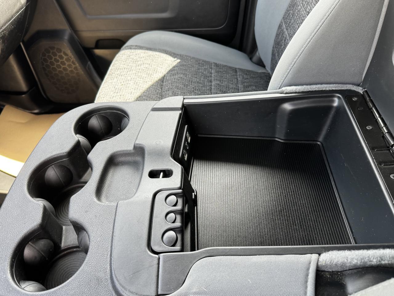 2019 Ram 1500 Classic Express Blackout Crew Cab 4x4 | HEMI V8 | Front Bench | Remote Start | Sport Hood Redwater AB