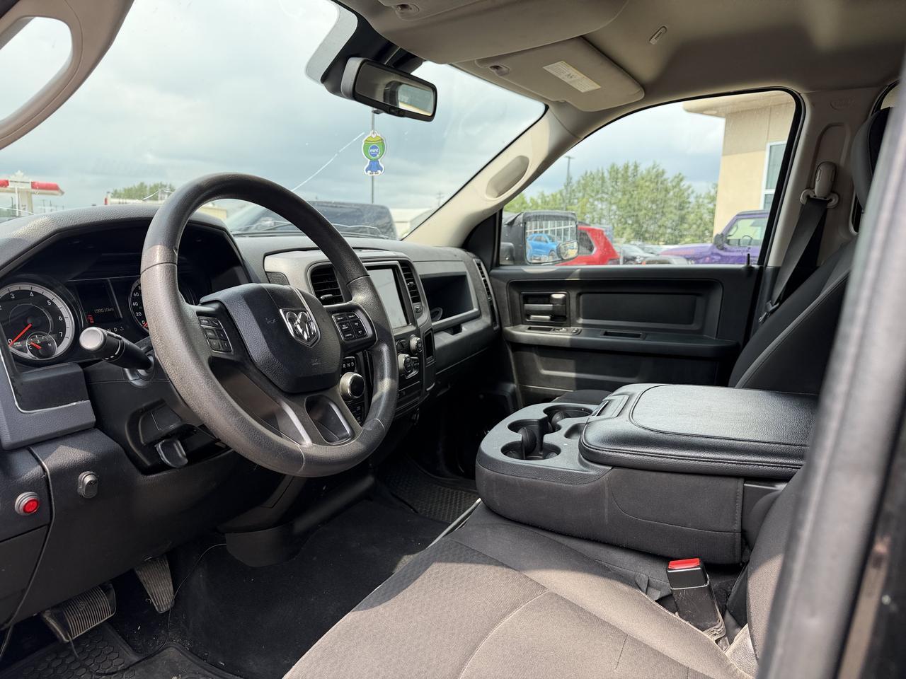 2019 Ram 1500 Classic Express Crew Cab 4x4 | HEMI V8 | Night Edition | Backup Camera | 20IN Wheels Redwater AB