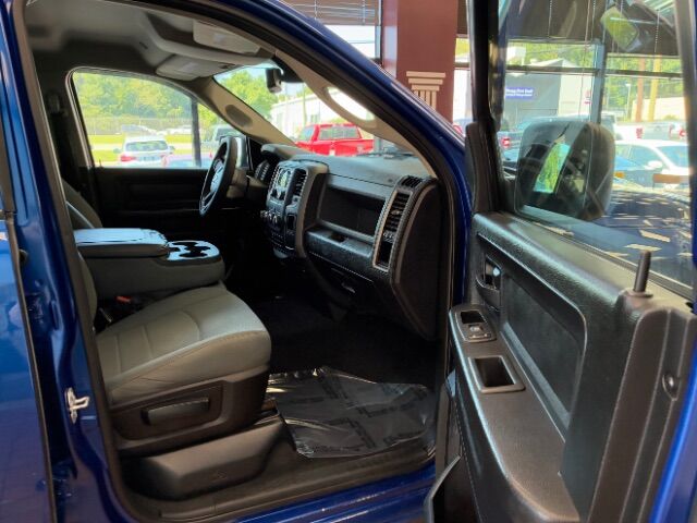 2019 Ram 1500 Classic Express Quad Cab 4x4 6&apos;4 Box Charlotte NC