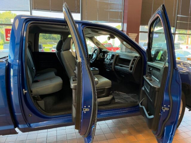 2019 Ram 1500 Classic Express Quad Cab 4x4 6&apos;4 Box Charlotte NC