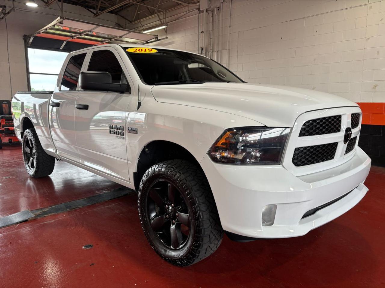 2019 Ram 1500 Classic Express Quad Cab 4x4 6'4 Box Franklin OH