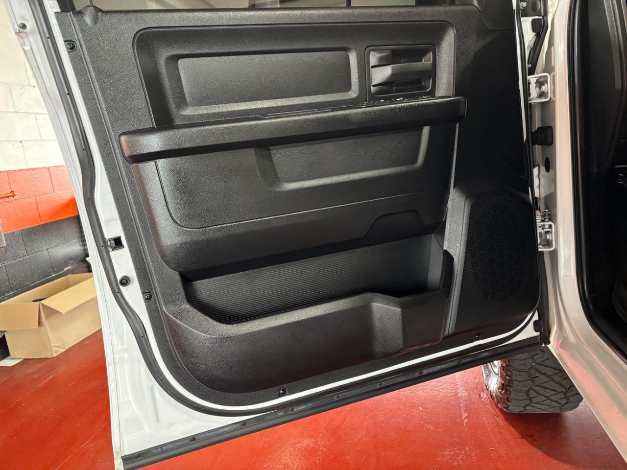 2019 Ram 1500 Classic Express Quad Cab 4x4 6'4 Box Franklin OH