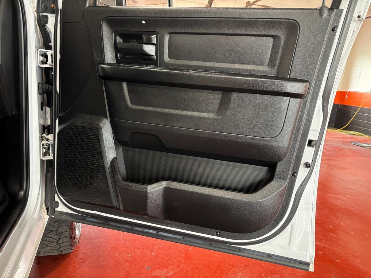 2019 Ram 1500 Classic Express Quad Cab 4x4 6'4 Box Franklin OH