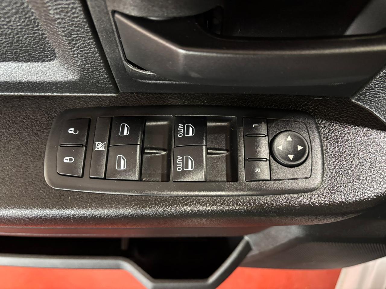 2019 Ram 1500 Classic Express Quad Cab 4x4 6'4 Box Franklin OH