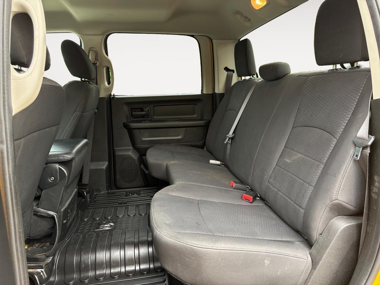 2019 Ram 1500 Classic Express, RUNNING BOARDS, FENDER FLARES, NAVIGATION, APPLE CARPLAY/ANDROID AUTO, TOW PACKAGE, REMOTE START, POWER MIRRORS, LOW MILES, CLEAN CARFAX, RIDE UNIQUE IN THIS RAM! Virginia Beach VA