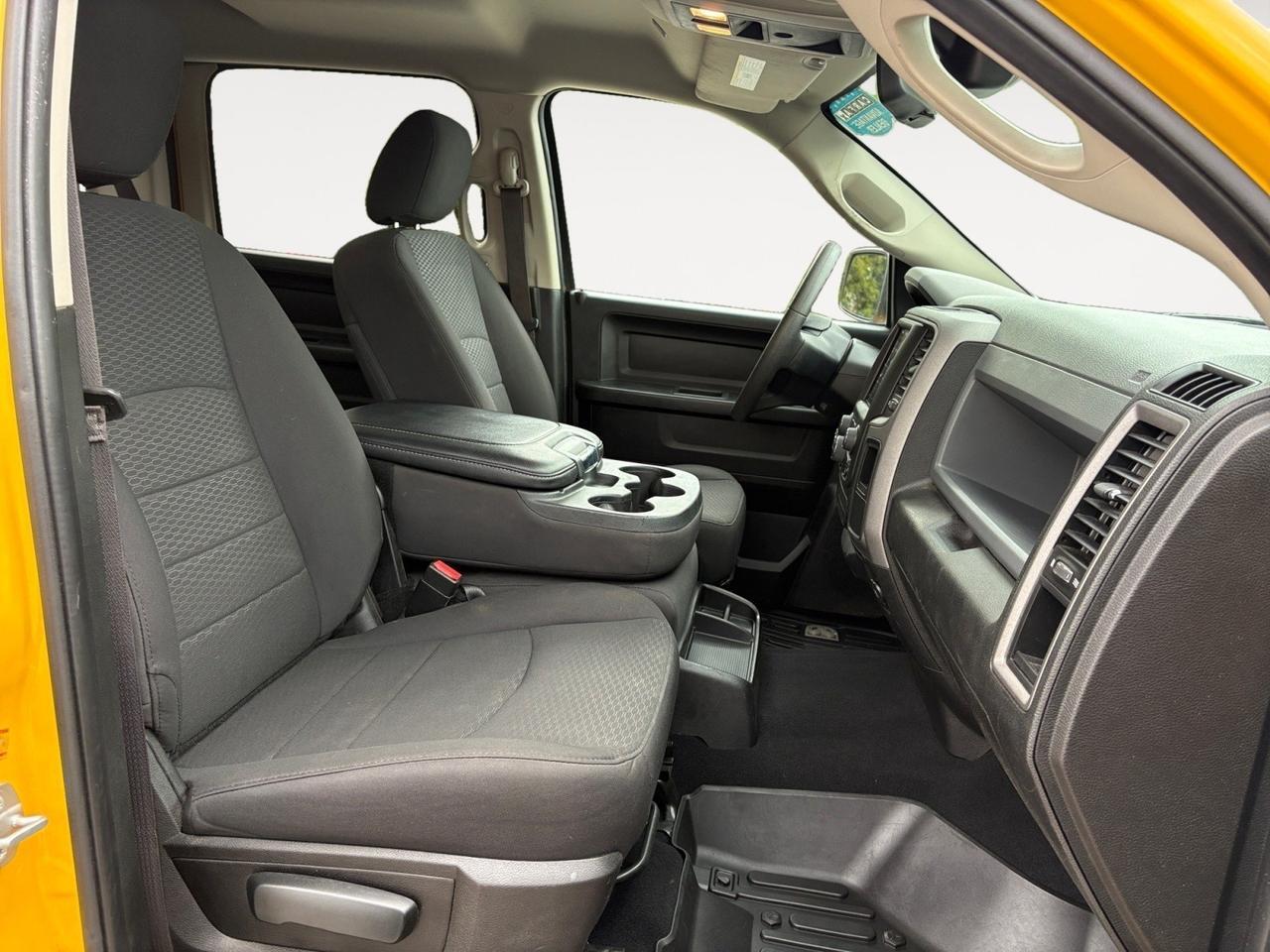 2019 Ram 1500 Classic Express, RUNNING BOARDS, FENDER FLARES, NAVIGATION, APPLE CARPLAY/ANDROID AUTO, TOW PACKAGE, REMOTE START, POWER MIRRORS, LOW MILES, CLEAN CARFAX, RIDE UNIQUE IN THIS RAM! Virginia Beach VA