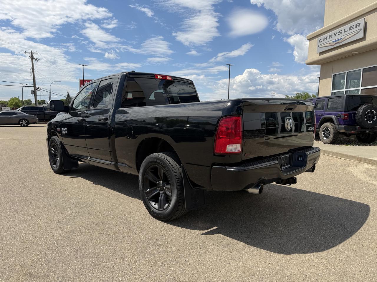 2019 Ram 1500 Classic Express Wuad Cab 4x4 | V8 HEMI | Heated Seats | Remote Start | Under 100000KMs Redwater AB