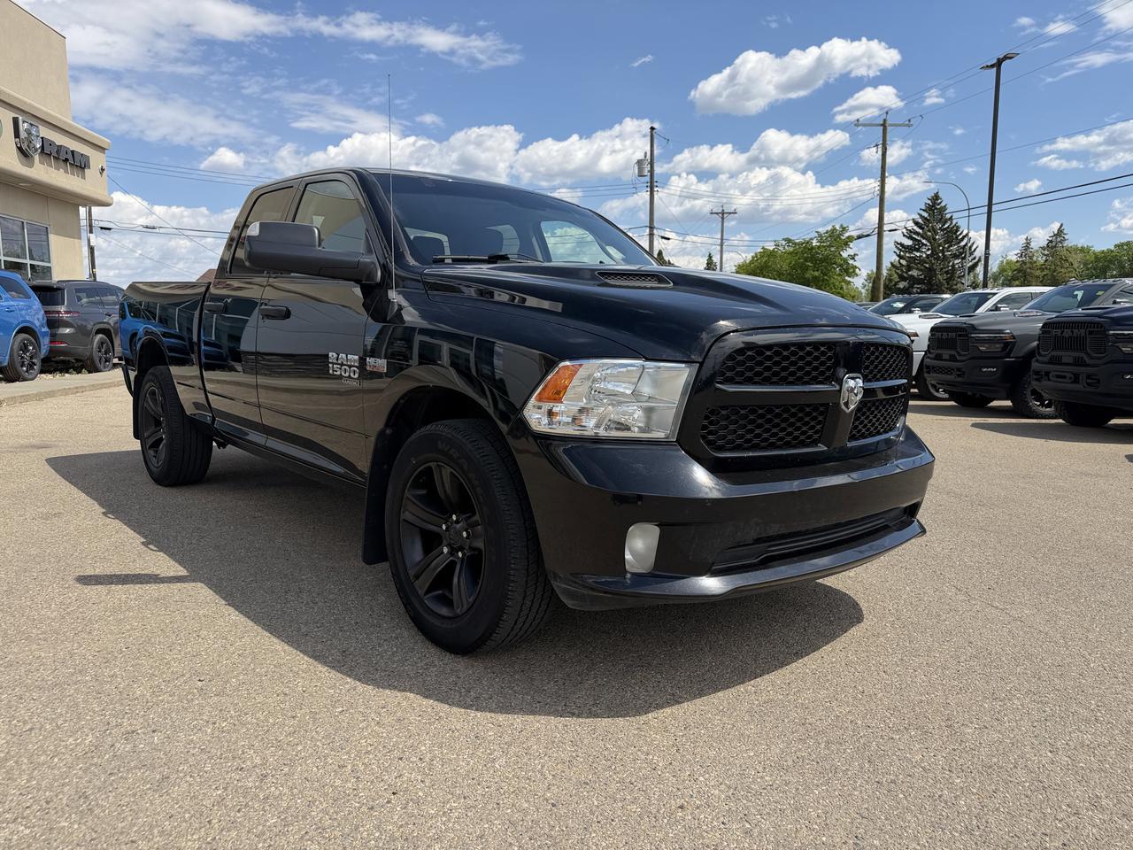 2019 Ram 1500 Classic Express Wuad Cab 4x4 | V8 HEMI | Heated Seats | Remote Start | Under 100000KMs Redwater AB