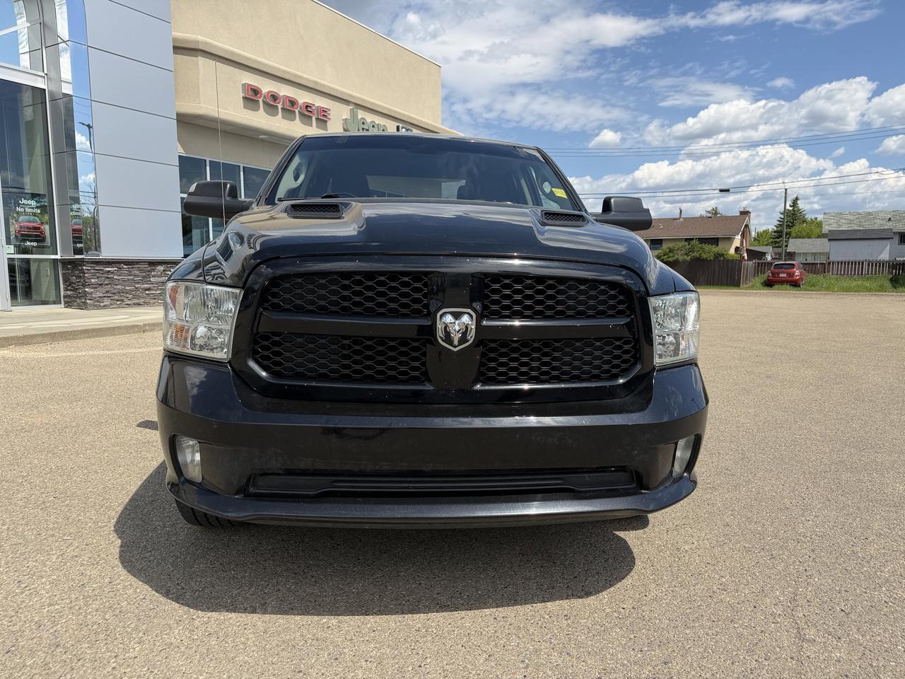 2019 Ram 1500 Classic Express Wuad Cab 4x4 | V8 HEMI | Heated Seats | Remote Start | Under 100000KMs Redwater AB