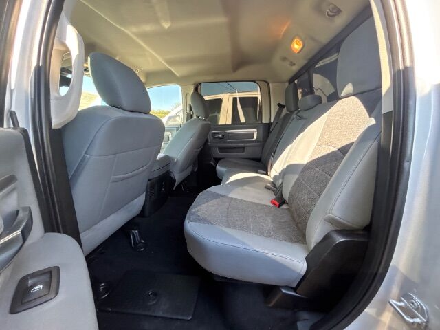 2019 Ram 1500 Classic Lone Star Crew Cab 4x2 5&apos;7 Box