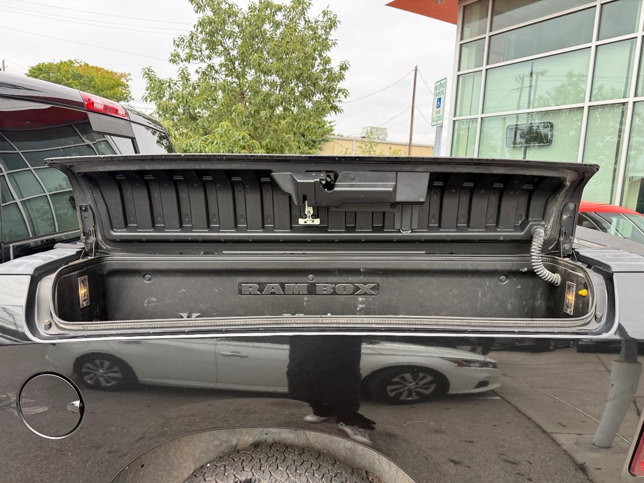 2019 Ram 1500 Classic Lone Star Crew Cab 4x4 5'7 Box Austin TX