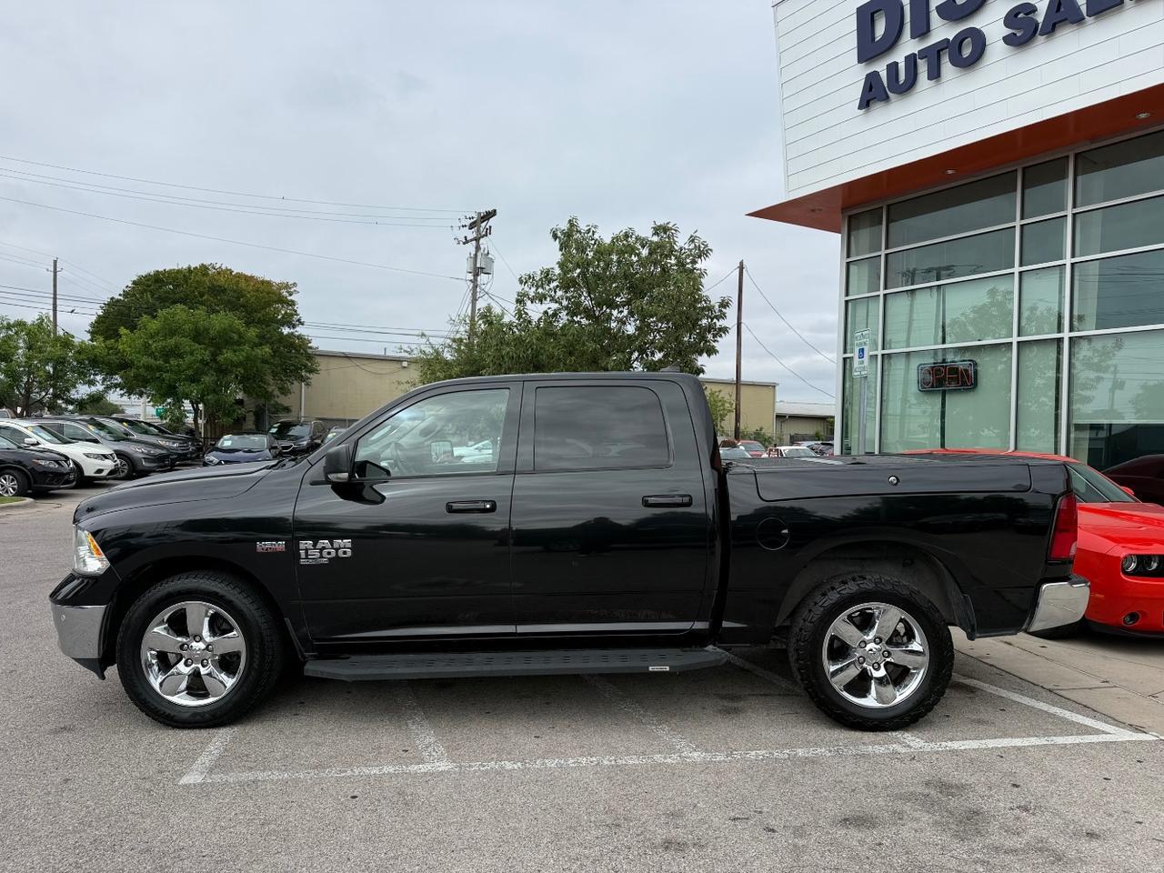 2019 Ram 1500 Classic Lone Star Crew Cab 4x4 5'7 Box