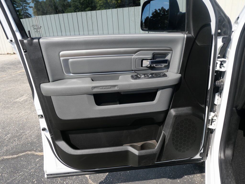 2019 Ram 1500 Classic SLT Mt Pleasant MI