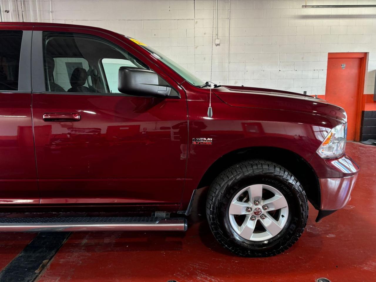 2019 Ram 1500 Classic SLT Quad Cab 4x4 6'4 Box Franklin OH