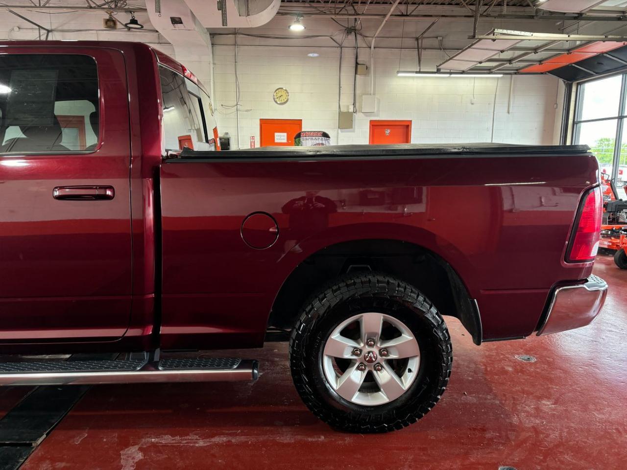 2019 Ram 1500 Classic SLT Quad Cab 4x4 6'4 Box Franklin OH