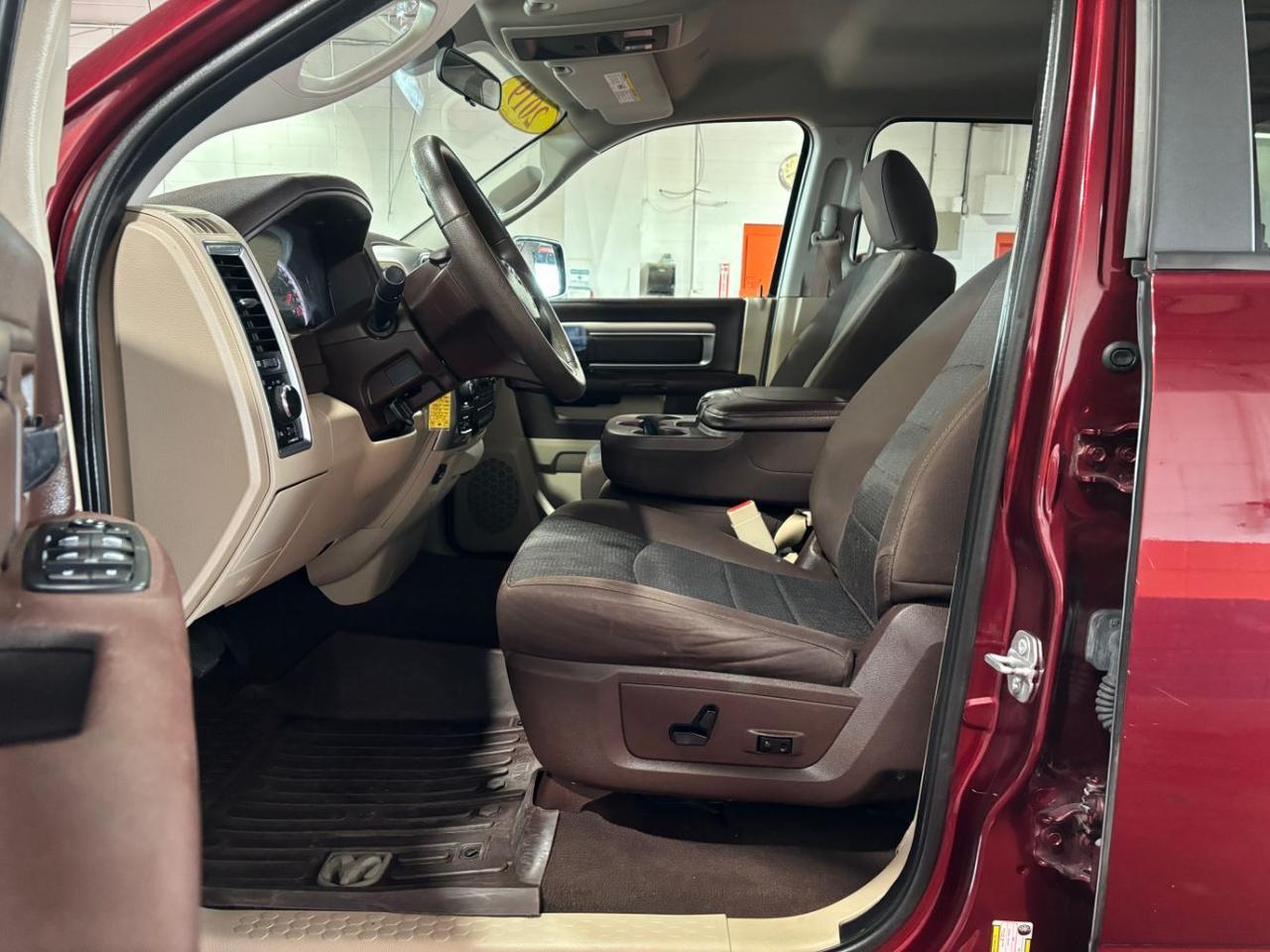 2019 Ram 1500 Classic SLT Quad Cab 4x4 6'4 Box Franklin OH