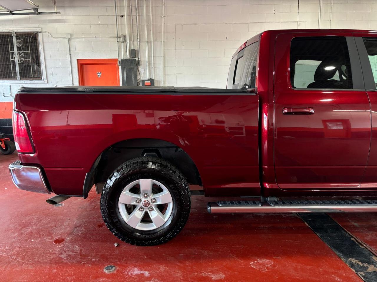2019 Ram 1500 Classic SLT Quad Cab 4x4 6'4 Box Franklin OH
