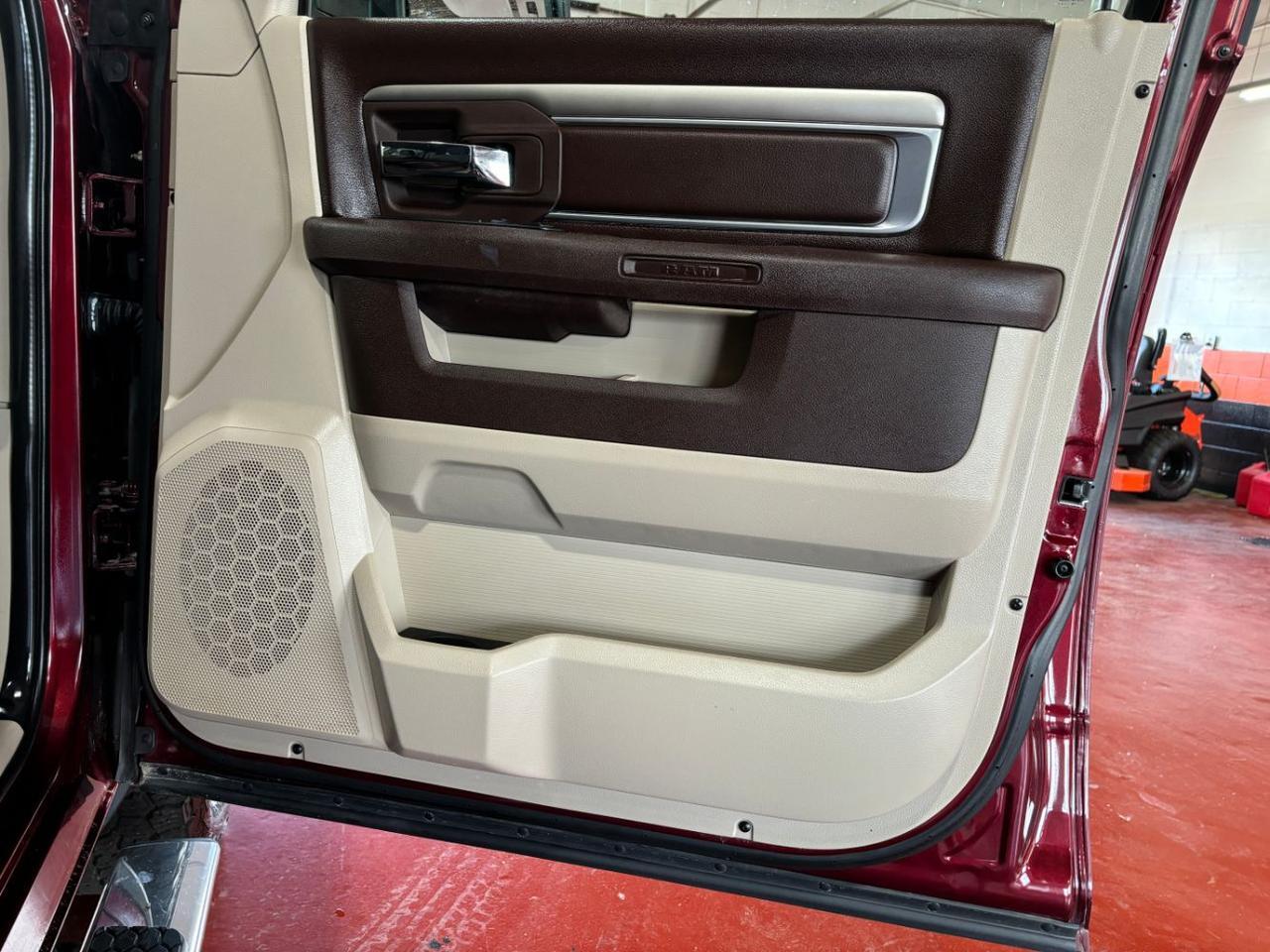 2019 Ram 1500 Classic SLT Quad Cab 4x4 6'4 Box Franklin OH
