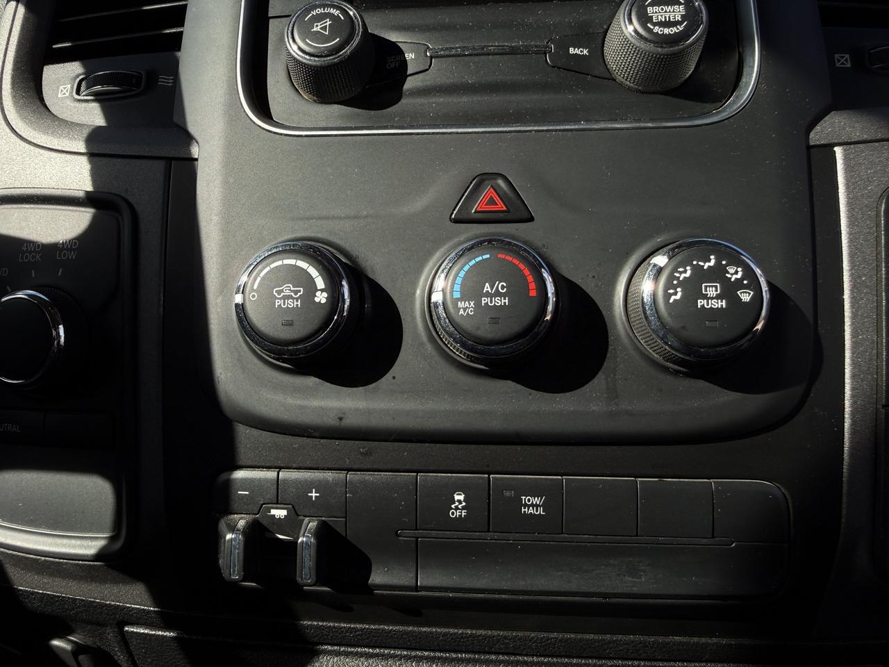 2019 Ram 1500 Classic ST Crew Cab 4x4 | HEMI V8 | Brilliant Black | 20IN Chrome-Clad Alum Wheels | Backup Camera Redwater AB